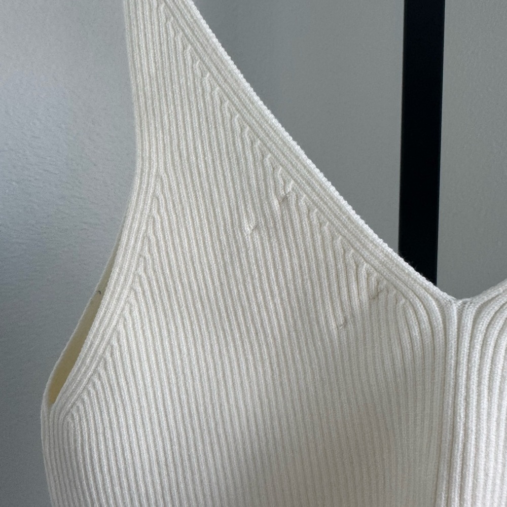 White Ribbed Crop Top - Picture 4 of 5
